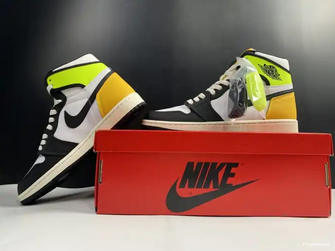 1 JORDAN RETRO 'VOLT AIR GOLD' OG HIGH 555088-118 0510